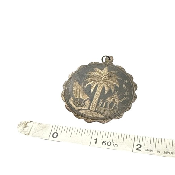 Vintage Middle Eastern Brass Pendant Palm Tree Camel Dhow Boat Desert Scene - Picture 4 of 4